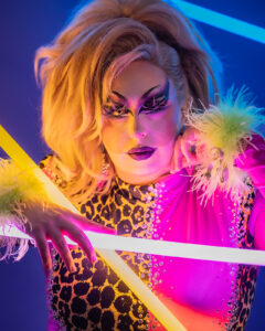 Drag Show Frankfurt Kulturhaus Frankfurt Veranstaltungen Drag Show Frankfurt Ostend Katakombe Frankfurt Eventlocation Drag Show Frankfurt Tickets Queer Events Frankfurt Drag Performance Frankfurt dear diary